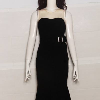 ĐẦM ÔM PHỐI LƯỚI TRƯỚC NGỰC VÀ EO ĐÍNH NƠ