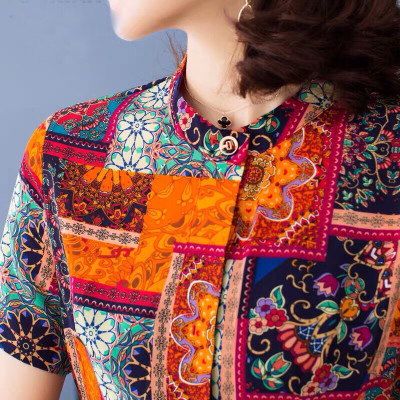 ĐẦM XOÈ HOẠ TIẾT HOA CỔ TRỤ