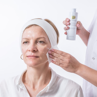 Sửa Rửa Mặt Milk Cleanser Kedma 180ml