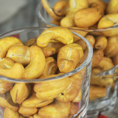 Combo 2 Hũ Hạt Điều Nghệ Mật Ong Hải Long (250g / Hũ)