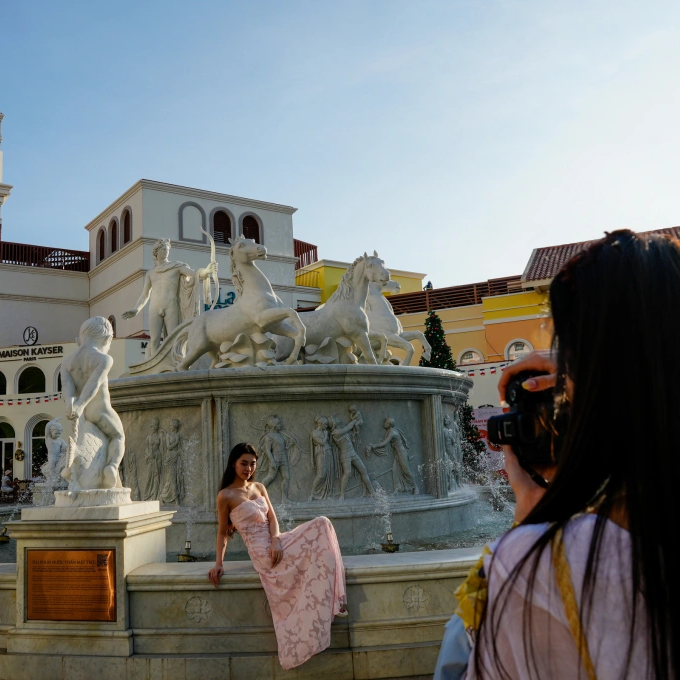 Du lịch hè ngốn thêm tiền vì giá vé máy bay tăng cao