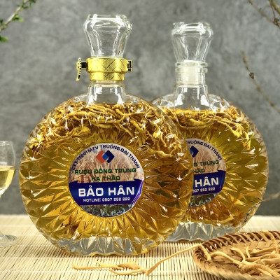 Rượu Đông Trùng Hạ Thảo XO 500ml