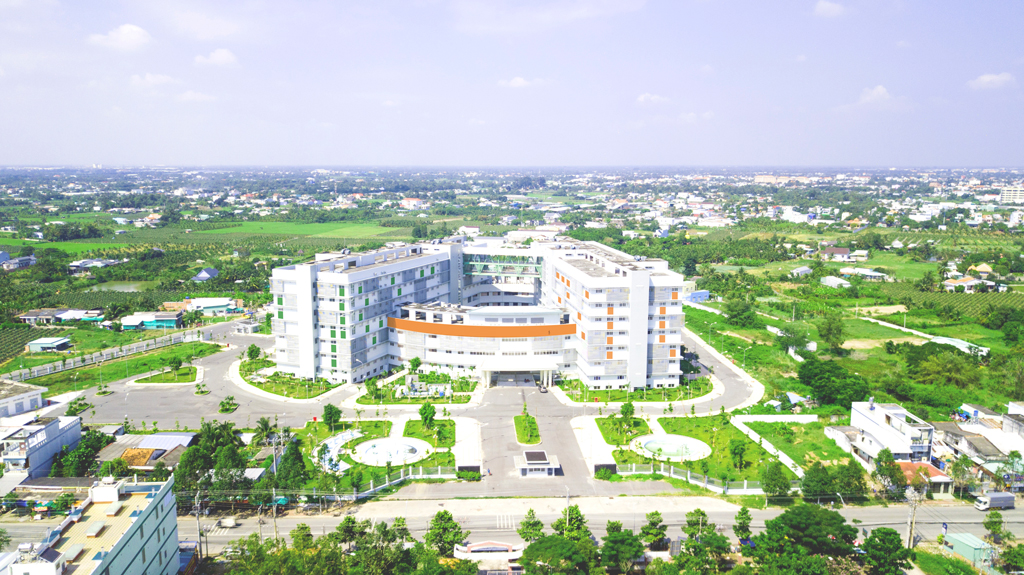 Về bệnh viện