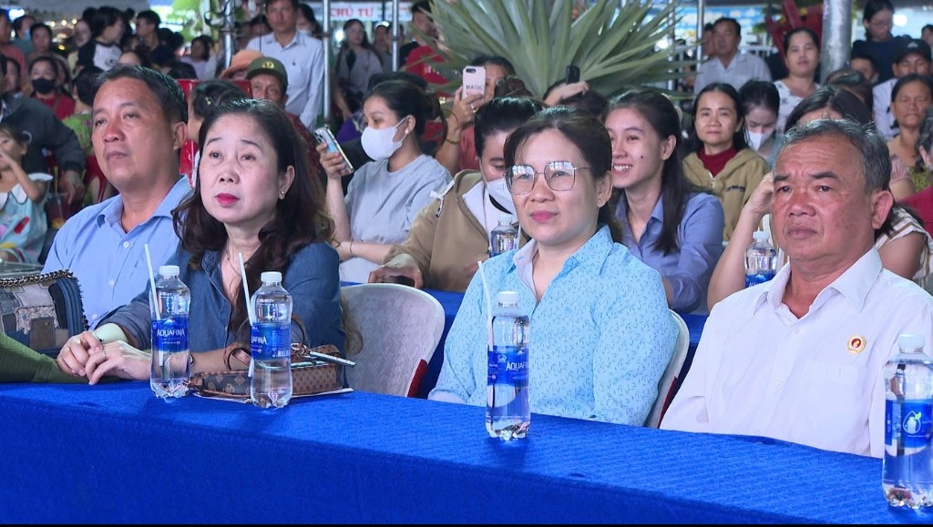 Thành phần tham dự