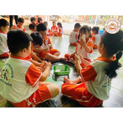 Làm Cano bằng nguyên vật liệu tái chế