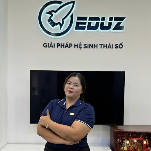 Khách Hàng Hồ Tộc