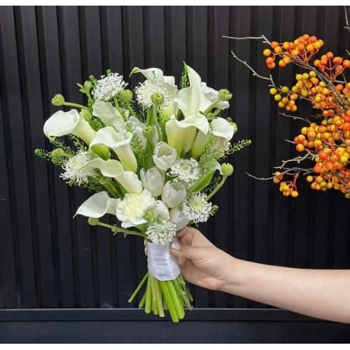 Hoa Tay Cầm Cô Dâu