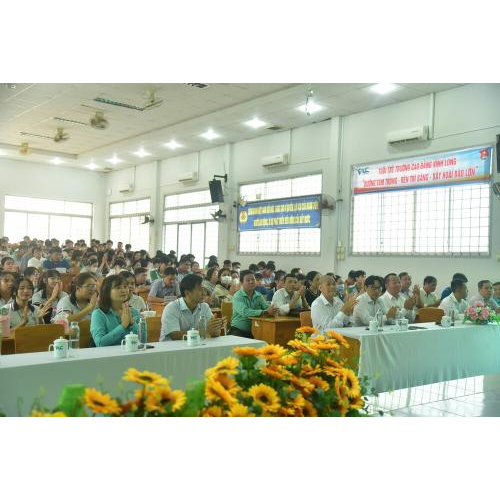 Tọa Đàm: Khởi Nghiệp Trên Nền Tảng Số Tại Trường Cao Đẳng Vĩnh Long