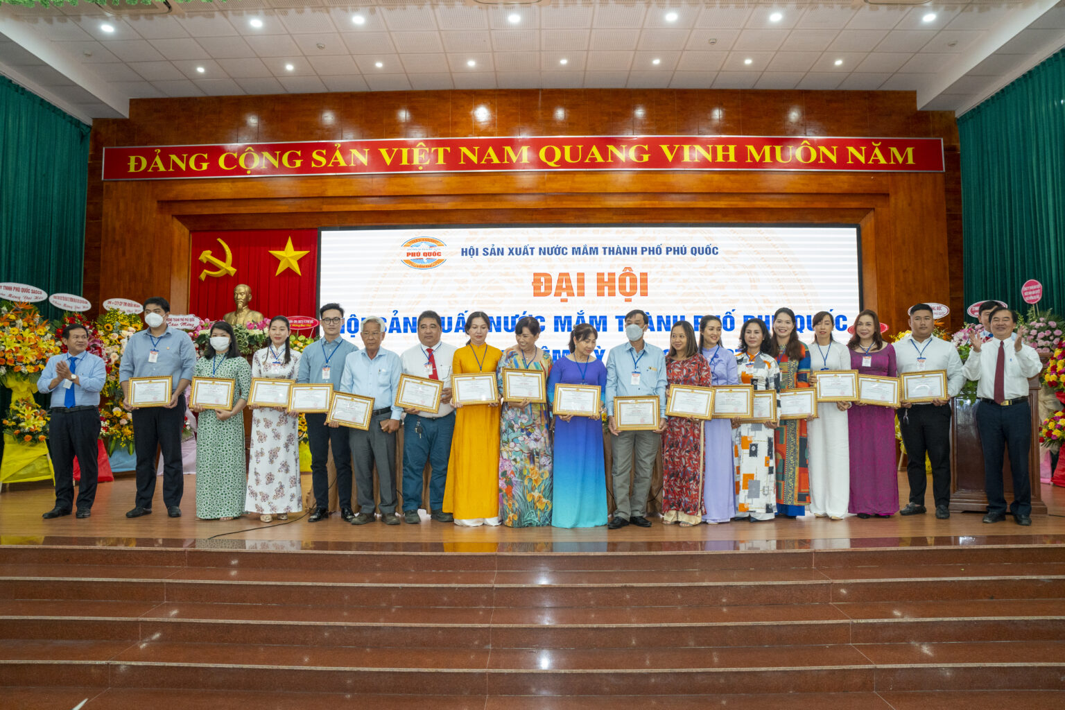 Tổ chức thành công Đại hội lần thứ V