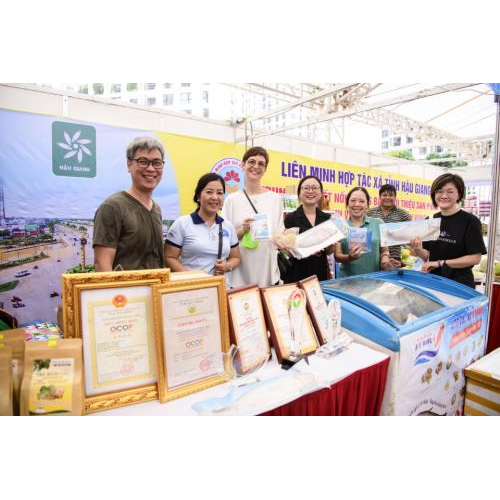 Hợp Tác Xã Kỳ Như Mang Cá Thát Lát Hậu Giang Vươn Xa