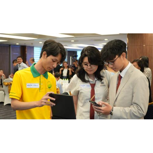 EDUZ Đồng Hành Cùng Công Ty Cổ Phần Giải Pháp Công Nghệ Con Voi Trong Ngày Hội Đầu Tư VBCI