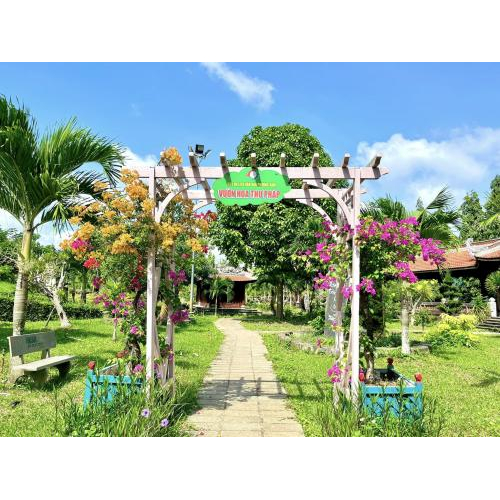 Vườn Hoa Thư Pháp