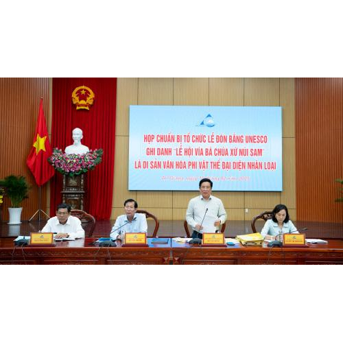 Chuẩn bị tổ chức Lễ đón nhận Bằng UNESCO ghi danh “Lễ hội Vía Bà Chúa Xứ Núi Sam” là di sản văn hóa phi vật thể đại diện nhân loại
