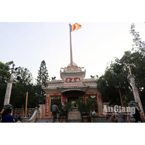 Núi Sam Những Ngày Gần Khai Hội